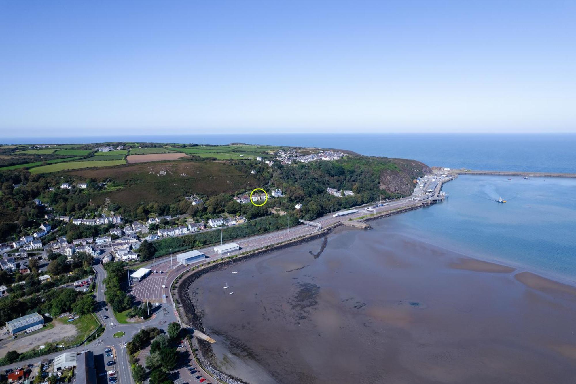Seasidesteps Fishguard Buitenkant foto